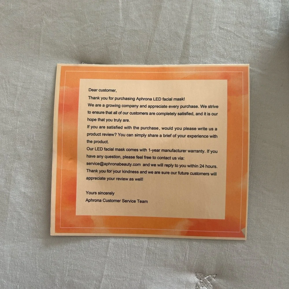 LED Color Light Mask - Picture 4 of 4